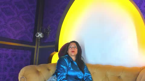 Snapshot of skarlettbarnes chatting on January 14, 2026, 12:00 pm skarlettbarnes online show from January 14, 2026, 12:00 pm