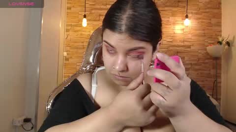 Snapshot of skeler_lovd_b chatting on February 12, 2025, 1:27 pm Skarlet online show from February 12, 2025, 1:27 pm