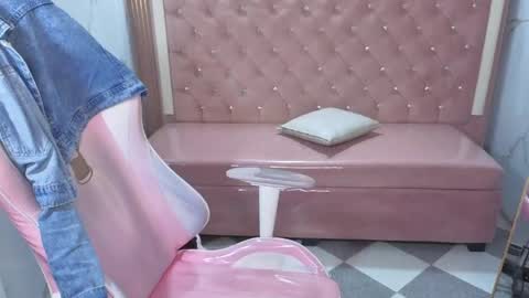 Snapshot of skeler_lovd_b chatting on June 8, 2026, 12:49 pm Skarlet online show from June 8, 2026, 12:49 pm
