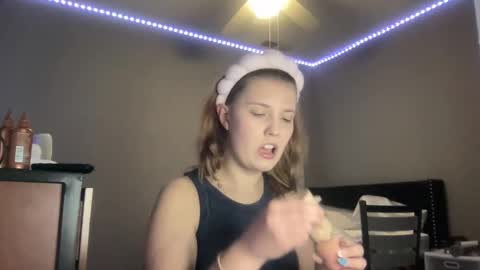 Snapshot of skiimaskabby chatting on February 1, 2025, 2:58 am skiimaskabby online show from February 1, 2025, 2:58 am