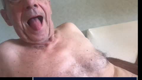 Snapshot of skima48 chatting on October 4, 2025, 10:24 am skima48 online show from October 4, 2025, 10:24 am