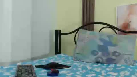 Snapshot of skinny18sexy chatting on June 14, 2026, 7:49 pm skinny online show from June 14, 2026, 7:49 pm