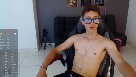 skinny_bigcock20 online show from April 29, 2026, 9:21 pm