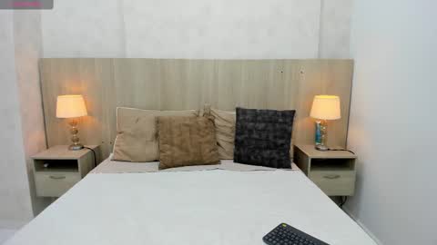 Emily Rojas online show from November 16, 2025, 7:30 pm