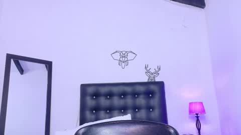 skinny_hottie18 online show from February 28, 2025, 2:53 pm