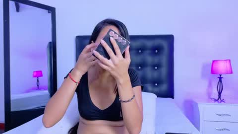 skinny_hottie18 online show from May 2, 2026, 7:41 pm