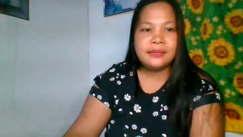 skinny_momma32 online show from July 26, 2026, 9:00 pm