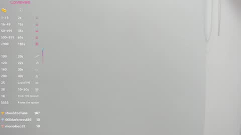 Snapshot of skinny_susana chatting on November 12, 2025, 11:21 am online show from November 12, 2025, 11:21 am