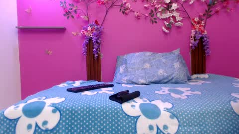 barbi online show from April 28, 2026, 1:04 am