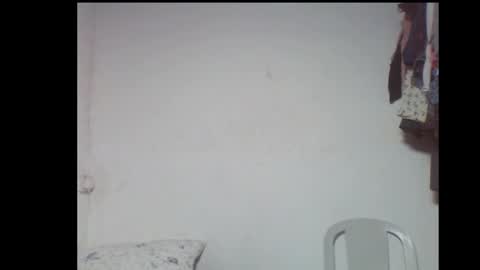 Linda independent model online show from December 17, 2025, 10:05 pm