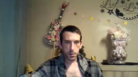 Snapshot of skinnybigcock2 chatting on October 26, 2025, 6:08 am SkinnyBigCock2 online show from October 26, 2025, 6:08 am