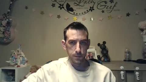 SkinnyBigCock2 online show from March 15, 2026, 4:29 am