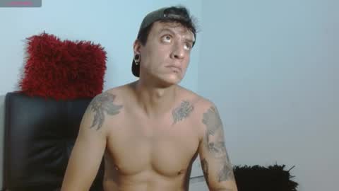 skinnydevil1 online show from February 15, 2026, 7:51 am