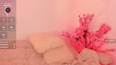 Mila online show from October 17, 2025, 8:11 pm