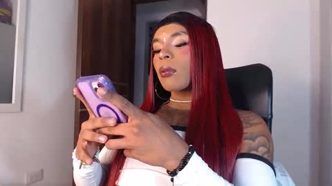 jesica online show from September 14, 2025, 8:19 pm