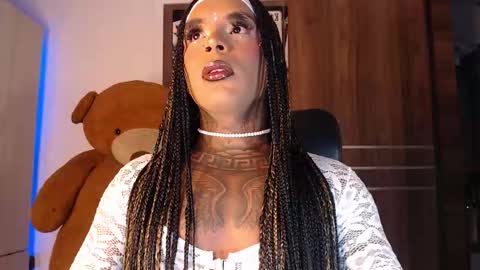 jesica online show from March 18, 2026, 6:27 am