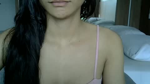 skinnykittencam online show from October 18, 2025, 12:39 pm