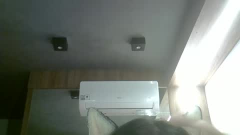 skinnykittencam online show from April 3, 2026, 9:40 am