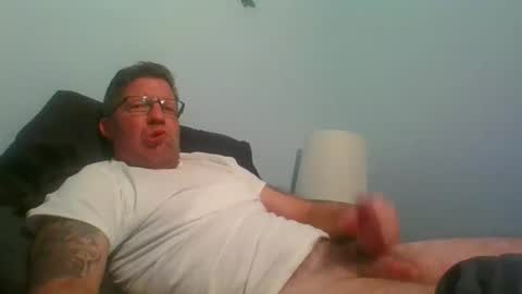 skinnymeat858205 online show from December 16, 2025, 4:17 am