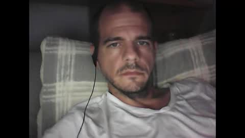 Easy-E online show from October 7, 2025, 3:09 pm