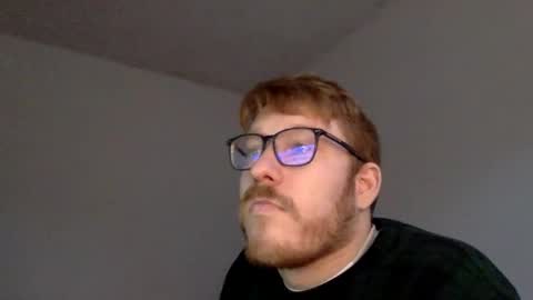 sklave_s online show from December 16, 2024, 2:27 pm