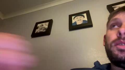 skuzzy25 online show from May 3, 2026, 3:01 am