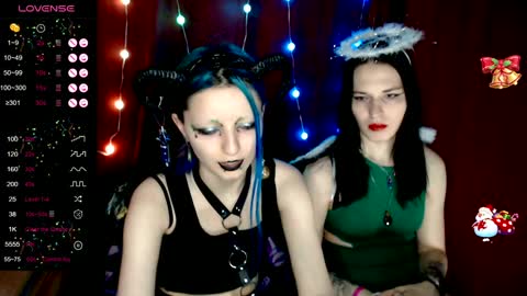 Snapshot of sky9669 chatting on December 25, 2024, 3:17 pm Iska Im genderfluid theyheshenot use ht have reasons and Mia my t-gf sheher online show from December 25, 2024, 3:17 pm