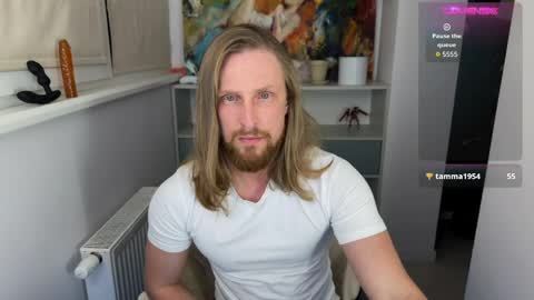Snapshot of sky_guy25 chatting on May 16, 2026, 7:56 pm sky_guy25 online show from May 16, 2026, 7:56 pm