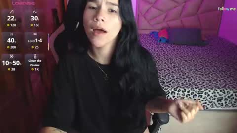 Snapshot of sky_lover_ chatting on June 17, 2026, 6:42 pm Sky online show from June 17, 2026, 6:42 pm