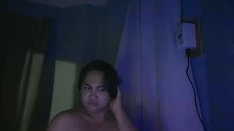 Snapshot of sky_uxxx chatting on May 22, 2026, 10:43 am sky_uxxx online show from May 22, 2026, 10:43 am