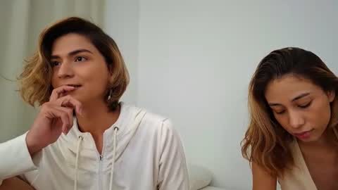 Snapshot of skyamber8v2 chatting on June 15, 2026, 8:38 am Vi online show from June 15, 2026, 8:38 am