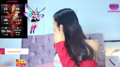 Snapshot of skye_moore chatting on November 5, 2025, 7:36 pm skye moore online show from November 5, 2025, 7:36 pm