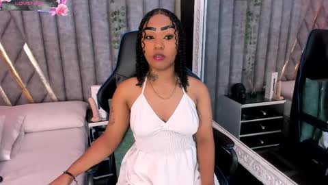 Snapshot of skylerbloom chatting on May 27, 2026, 8:50 pm skylerbloom online show from May 27, 2026, 8:50 pm
