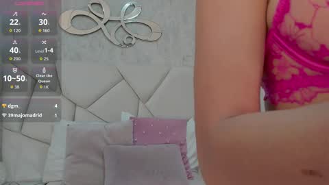 Snapshot of skylerwhite02 chatting on November 25, 2025, 9:26 pm Skyler online show from November 25, 2025, 9:26 pm