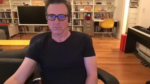 Snapshot of skyline3371 chatting on October 10, 2025, 3:38 am Skyline3371 online show from October 10, 2025, 3:38 am