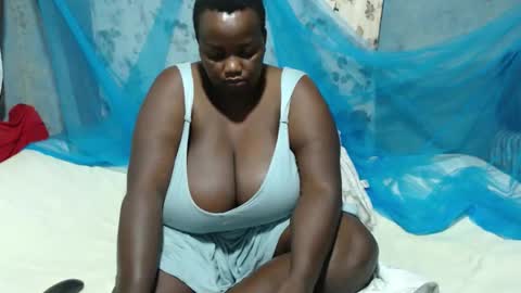 Snapshot of skylla07 chatting on June 2, 2026, 7:32 am sheliah online show from June 2, 2026, 7:32 am