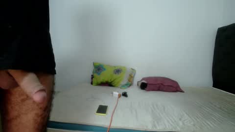 Snapshot of skynataly1 chatting on March 6, 2025, 7:57 am skynataly1 online show from March 6, 2025, 7:57 am