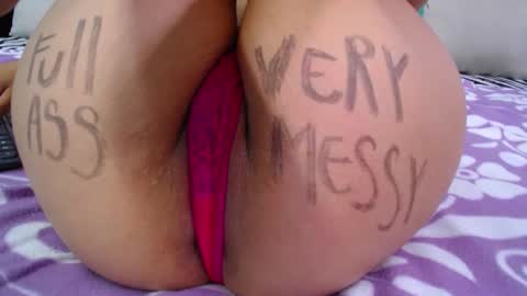 Snapshot of skynny_horney chatting on December 19, 2024, 7:51 am Skynny online show from December 19, 2024, 7:51 am