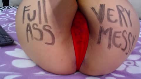 Snapshot of skynny_horney chatting on December 20, 2024, 4:31 am Skynny online show from December 20, 2024, 4:31 am