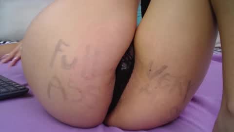 Snapshot of skynny_horney chatting on December 29, 2024, 10:56 am Skynny online show from December 29, 2024, 10:56 am