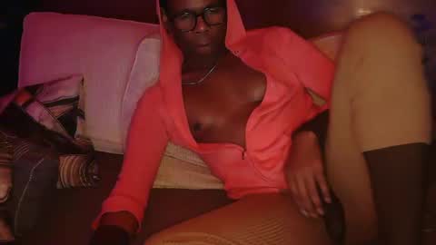 Snapshot of skyonetoo3 chatting on March 2, 2025, 11:39 am skyonetoo3 online show from March 2, 2025, 11:39 am