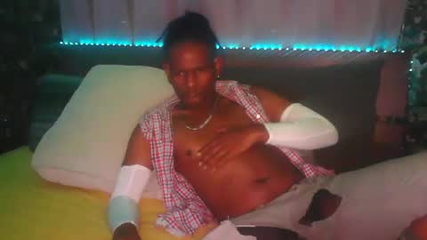 Snapshot of skyonetoo3 chatting on September 28, 2025, 1:27 pm skyonetoo3 online show from September 28, 2025, 1:27 pm