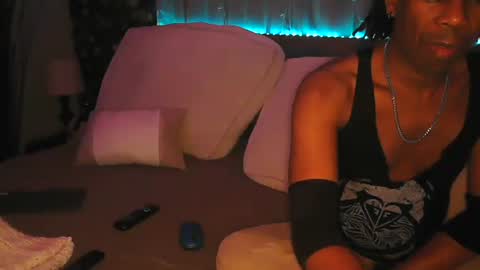 Snapshot of skyonetoo3 chatting on October 31, 2025, 5:30 am skyonetoo3 online show from October 31, 2025, 5:30 am