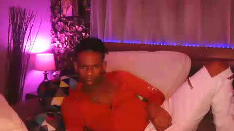 Snapshot of skyonetoo3 chatting on November 1, 2025, 10:45 pm skyonetoo3 online show from November 1, 2025, 10:45 pm