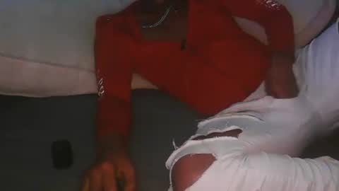 Snapshot of skyonetoo3 chatting on November 2, 2025, 11:12 am skyonetoo3 online show from November 2, 2025, 11:12 am