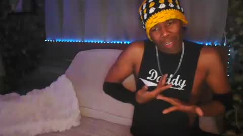 Snapshot of skyonetoo3 chatting on November 11, 2025, 12:54 am skyonetoo3 online show from November 11, 2025, 12:54 am