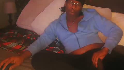 Snapshot of skyonetoo3 chatting on November 27, 2025, 12:40 pm skyonetoo3 online show from November 27, 2025, 12:40 pm