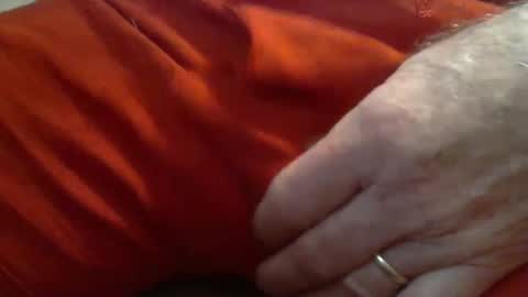 Snapshot of skypylot chatting on November 19, 2025, 4:40 pm ResqPylot2 online show from November 19, 2025, 4:40 pm