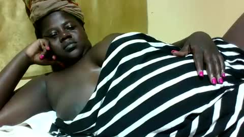 Snapshot of skyra1 chatting on January 20, 2025, 6:10 pm skyra1 online show from January 20, 2025, 6:10 pm