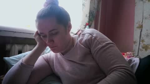 skyressie333 online show from February 3, 2025, 7:51 am